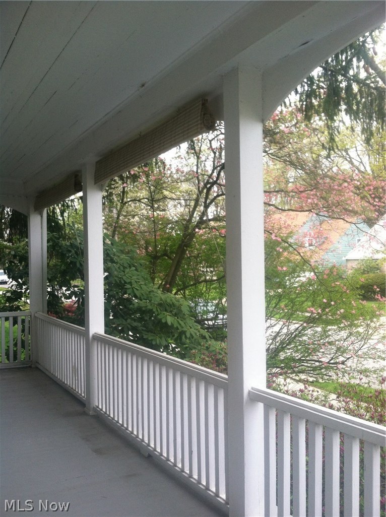 1629 Crest Road Cleveland Heights, OH 44121 - Photo 4 of 29 Spectacular front porch.