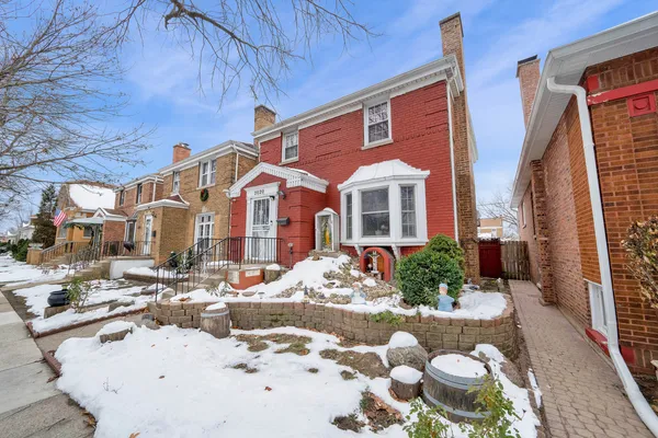 $299,900 | 3520 Ridgeland Avenue, Berwyn, IL 60402