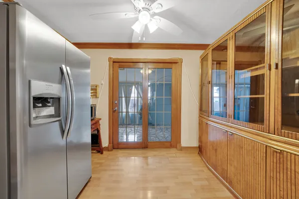 $299,900 | 3520 Ridgeland Avenue, Berwyn, IL 60402