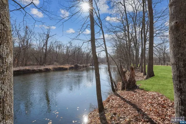 $22,500,000 | Undisclosed Address, Mahwah, NJ 07430