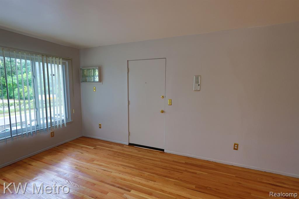 25535 Lahser Road, Unit A4 Southfield, MI 48033 - Photo 7 of 30