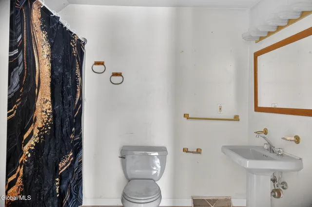 $175,000 | 1644 1st Street, Rensselaer, NY 12144