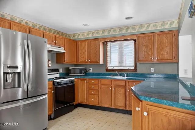 $175,000 | 1644 1st Street, Rensselaer, NY 12144