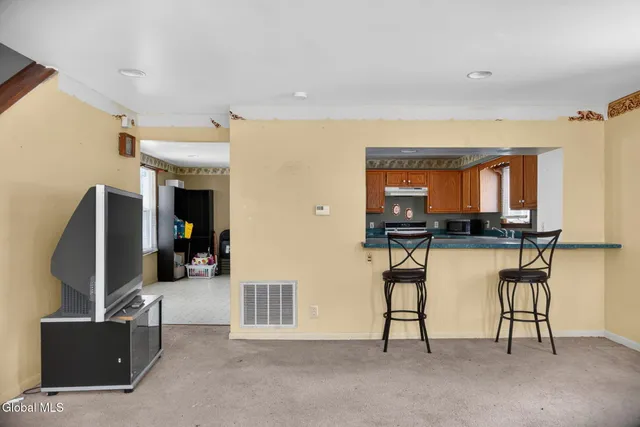 $175,000 | 1644 1st Street, Rensselaer, NY 12144