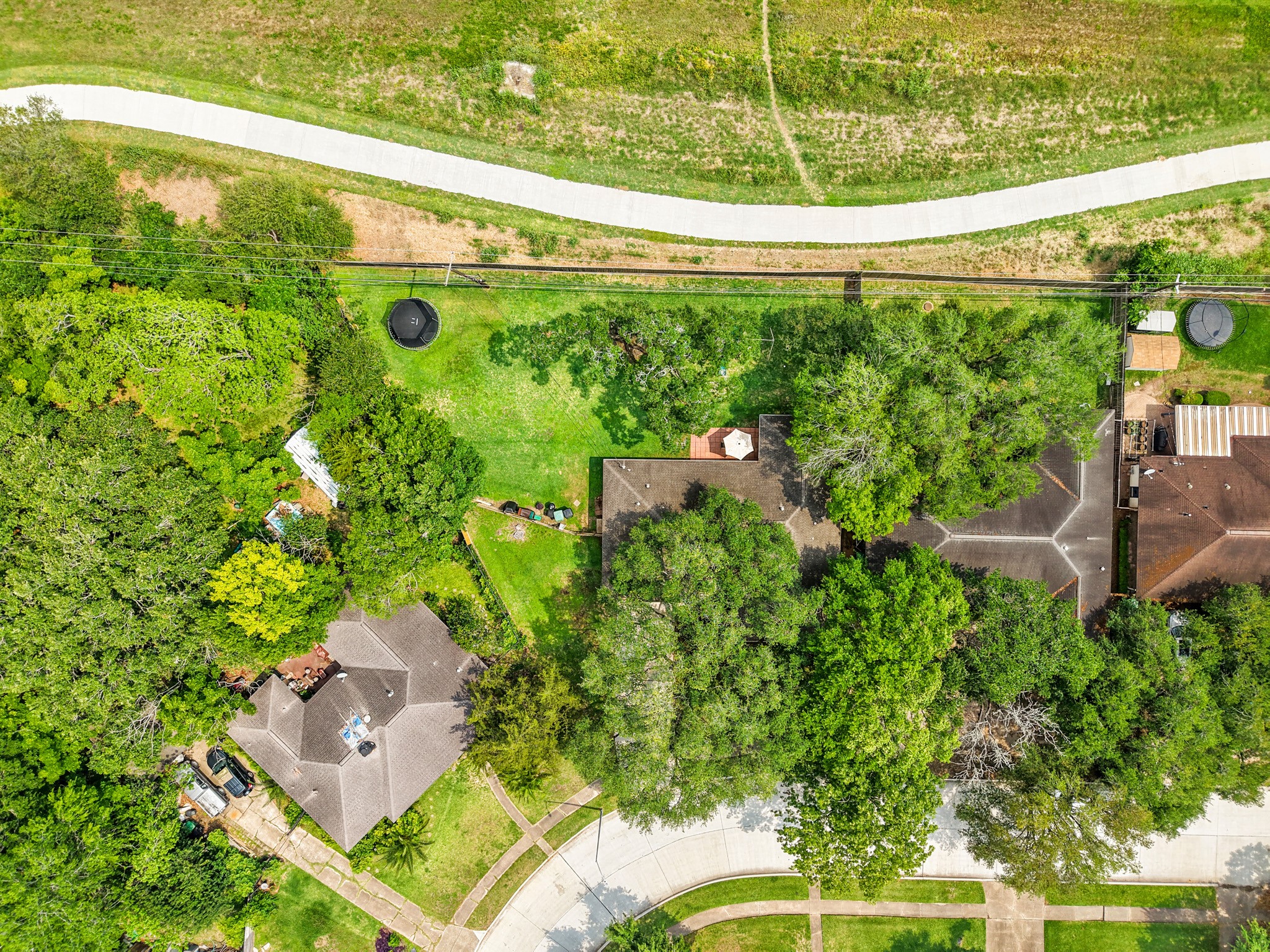 5242 Sanford Road Houston, TX 77035 - Photo 32 of 34
