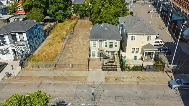 $675,000 | 537 Chester Street, Oakland, CA 94607