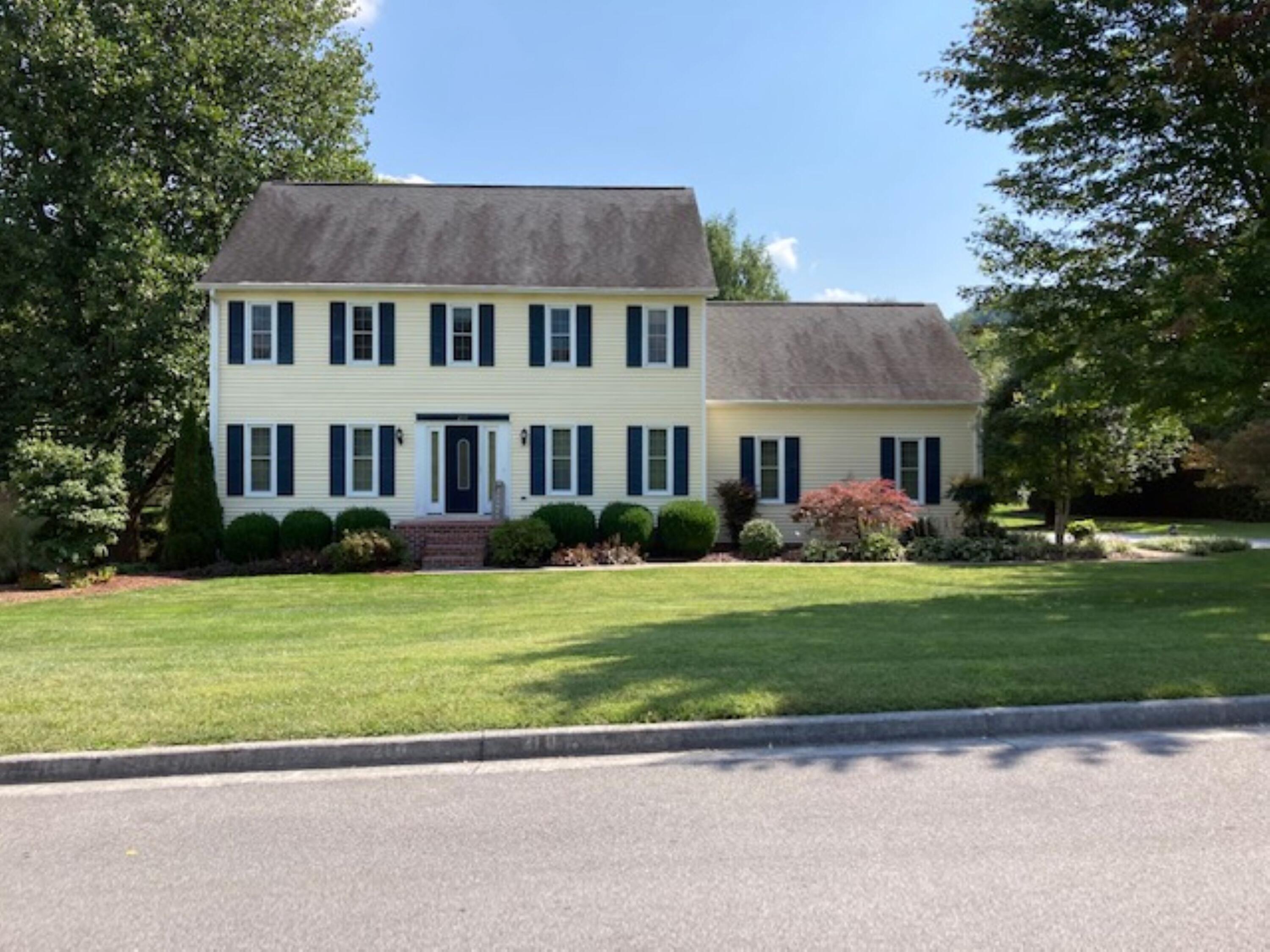 210 Galway Road Bristol, TN 37620 - Photo 1 of 2 210 Galway main photo
