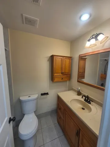 $185,000 | 2640 Mitchell Drive, Unit 5, Woodridge, IL 60517