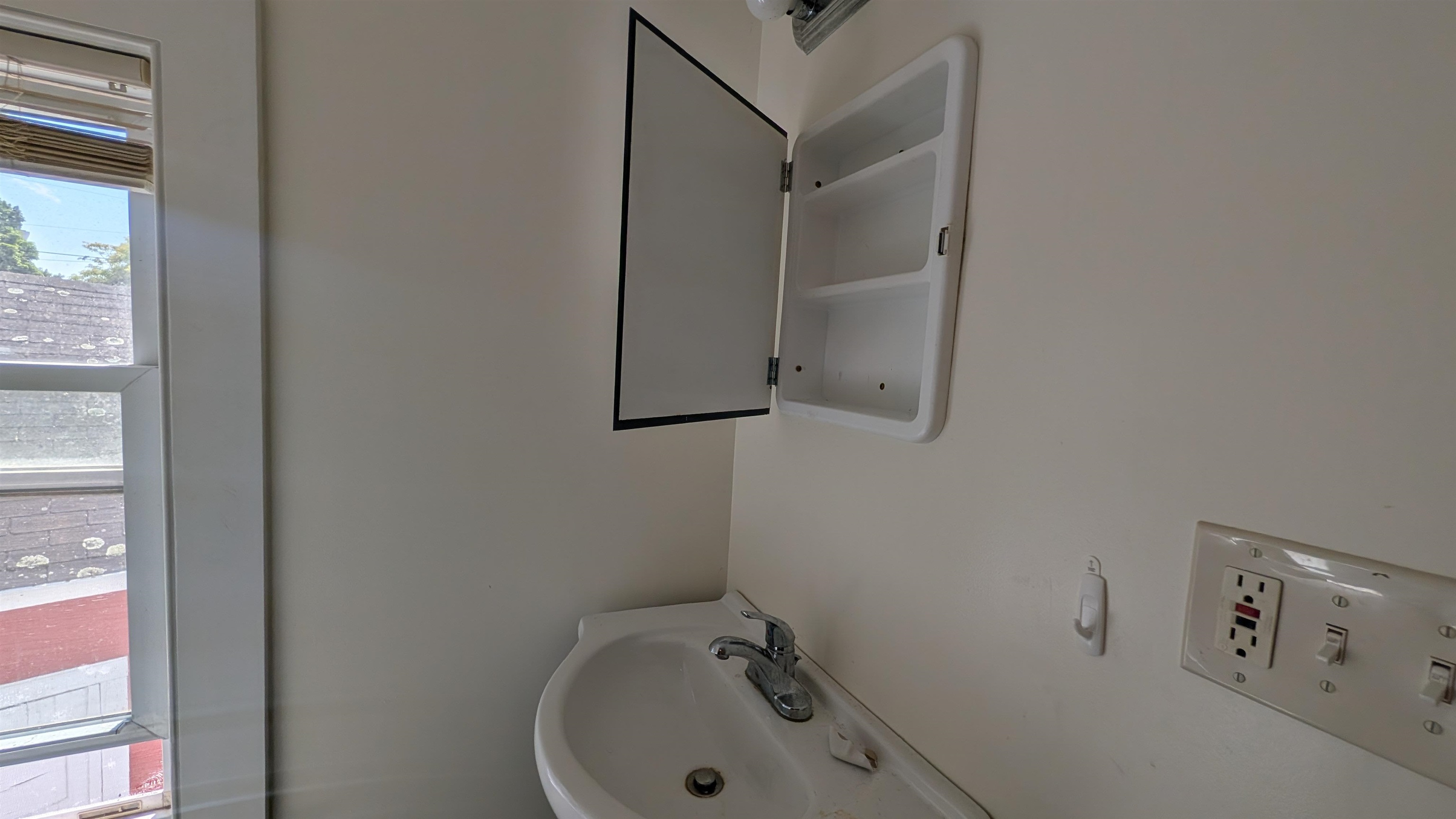 8 6th Street, Unit A Dover, NH 03820 - Photo 34 of 38