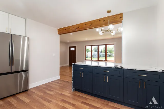 $379,999 | 6710 West 115th Street, Worth, IL 60482