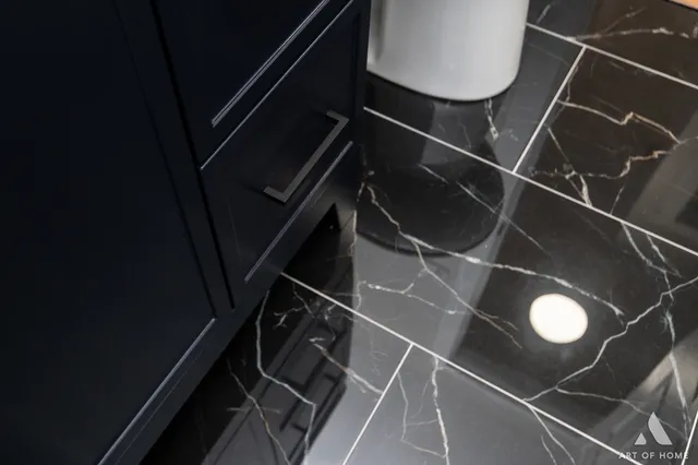 $379,999 | 6710 West 115th Street, Worth, IL 60482