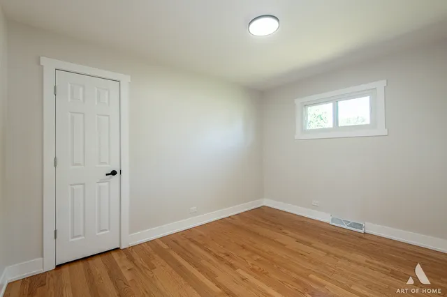 $379,999 | 6710 West 115th Street, Worth, IL 60482