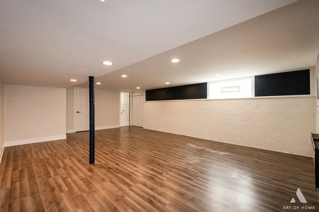 $379,999 | 6710 West 115th Street, Worth, IL 60482