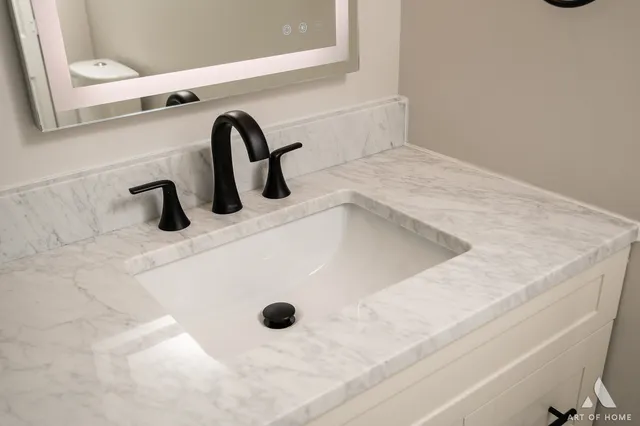 $379,999 | 6710 West 115th Street, Worth, IL 60482