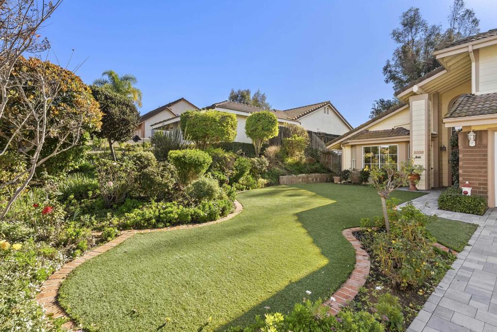 2332 Wind River Road El Cajon, CA 92019 - Photo 8 of 60