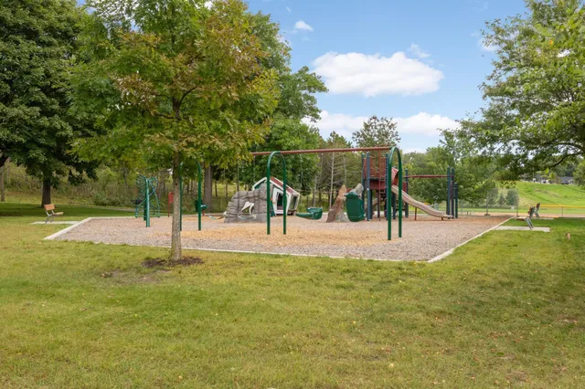 $239,900 | 6604 Pine Crest Trail South, Cottage Grove, MN 55016