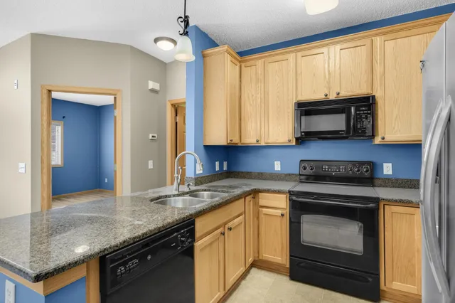 $239,900 | 6604 Pine Crest Trail South, Cottage Grove, MN 55016