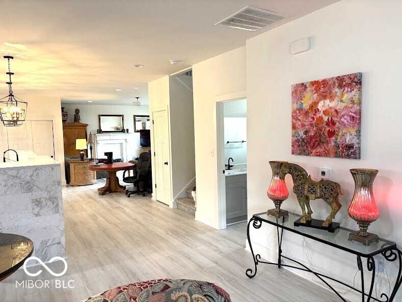 401 Sanders Street Indianapolis, IN 46225 - Photo 16 of 36