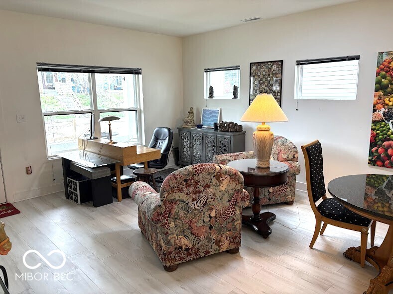 401 Sanders Street Indianapolis, IN 46225 - Photo 17 of 36