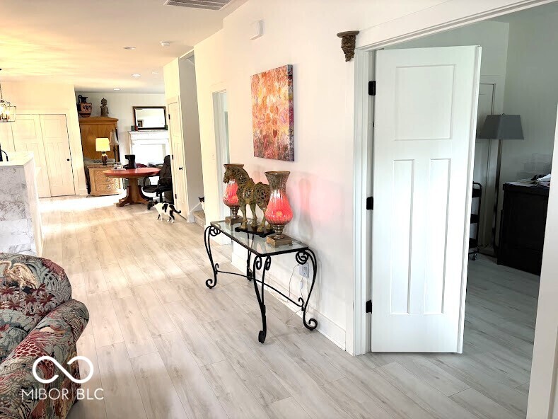 401 Sanders Street Indianapolis, IN 46225 - Photo 19 of 36