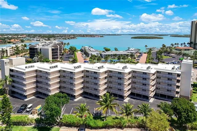 a view of building with outdoor space