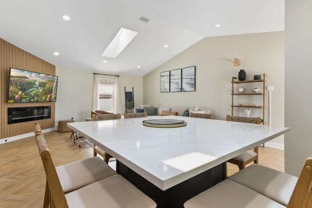 a view of an entryway with front door