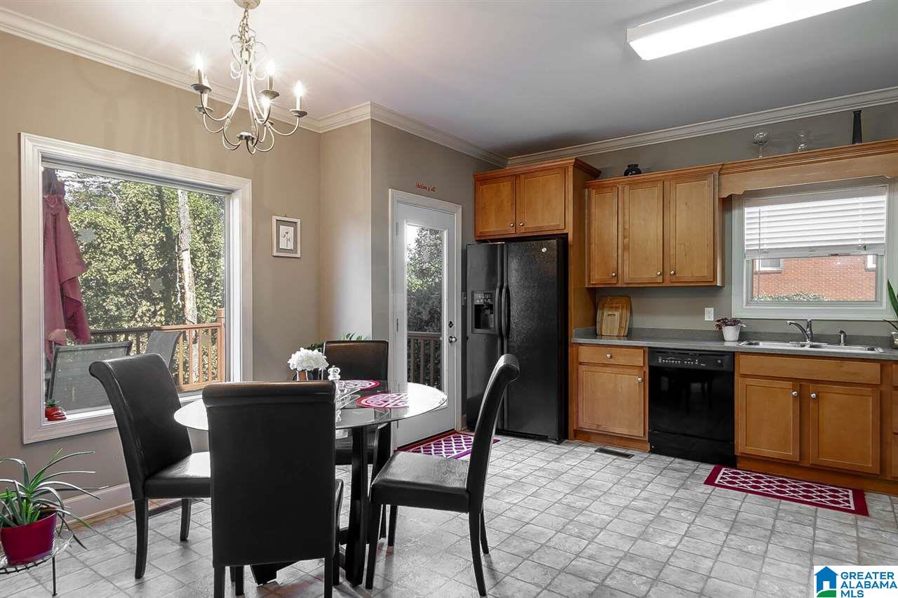 1026 Crest Road Leeds, AL 35094 - Photo 9 of 28