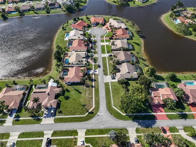 $5,700 | 11310 Lake Tree Court, Boca Raton, FL 33498