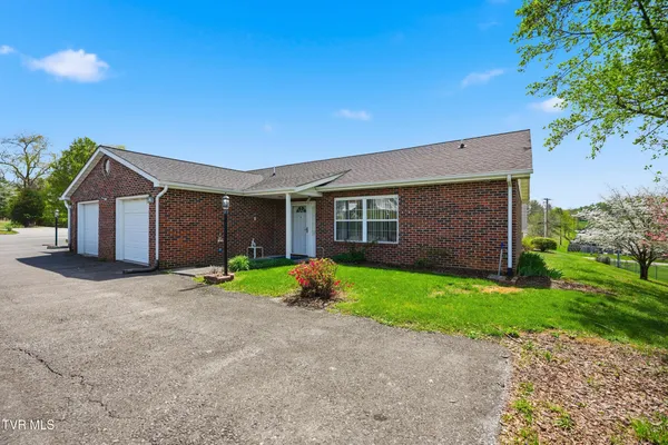 $199,000 | 25 Boone Hill Court, Unit 25, Gray, TN 37615