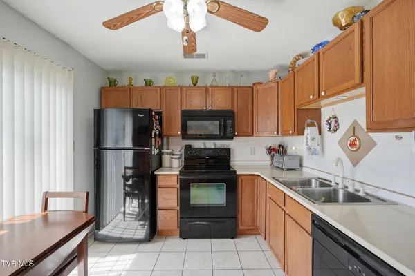 $199,000 | 25 Boone Hill Court, Unit 25, Gray, TN 37615