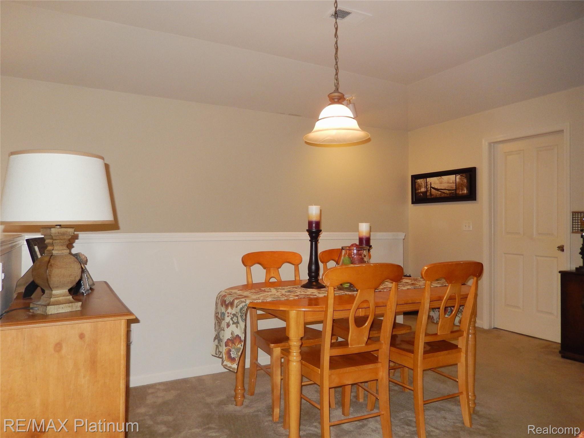 4199 Hampton Ridge Boulevard Howell, MI 48843 - Photo 10 of 42 10.JPG