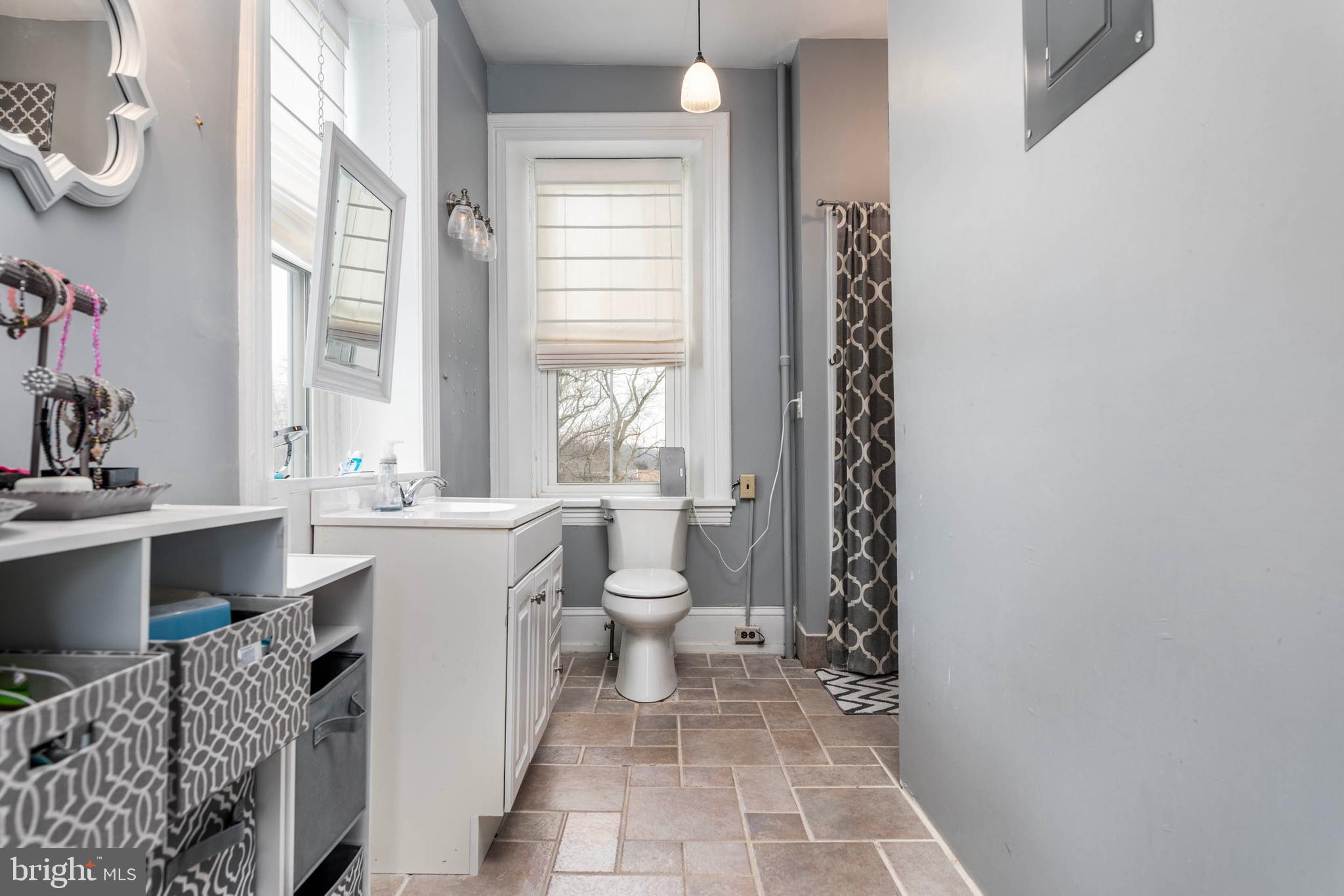 8157 Ridge Avenue Philadelphia, PA 19128 - Photo 20 of 31