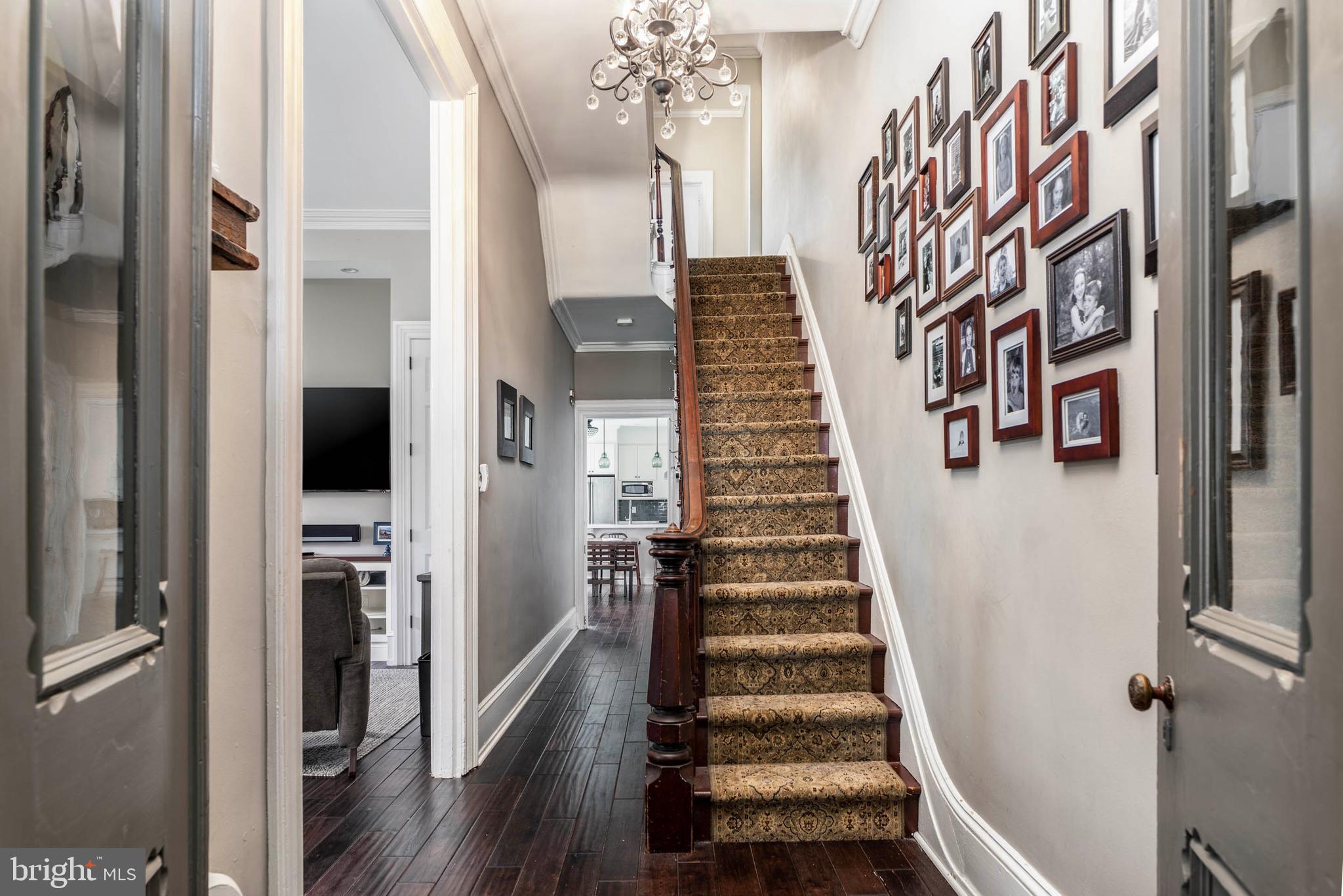 8157 Ridge Avenue Philadelphia, PA 19128 - Photo 4 of 31