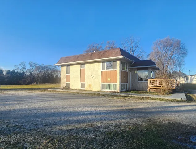 $174,900 | 13910 Highway 40, Gobles, MI 49055