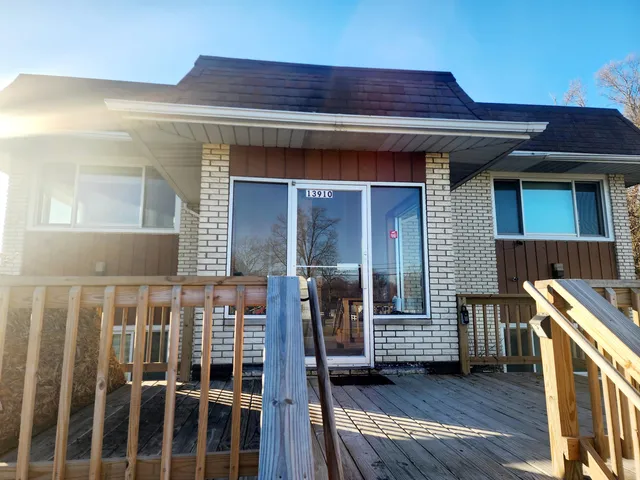 $174,900 | 13910 Highway 40, Gobles, MI 49055