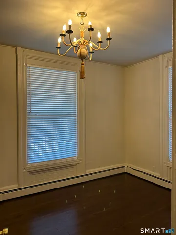 $1,500 | 214 Broadway, Unit 2, Norwich, CT 06360