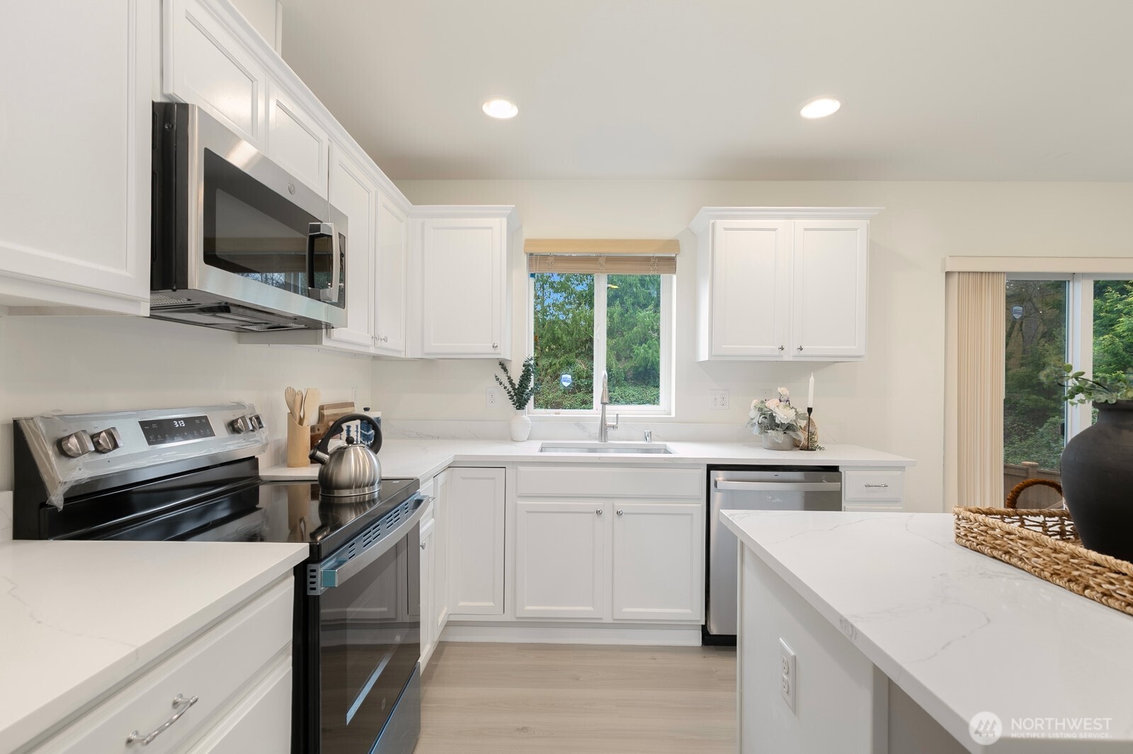 917 228th Street Southeast Bothell, WA 98021 - Photo 12 of 29