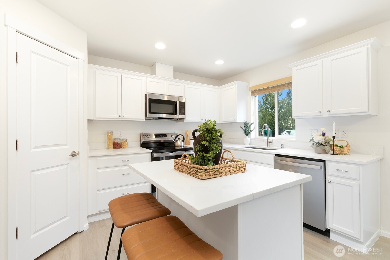 917 228th Street Southeast Bothell, WA 98021 - Photo 10 of 29