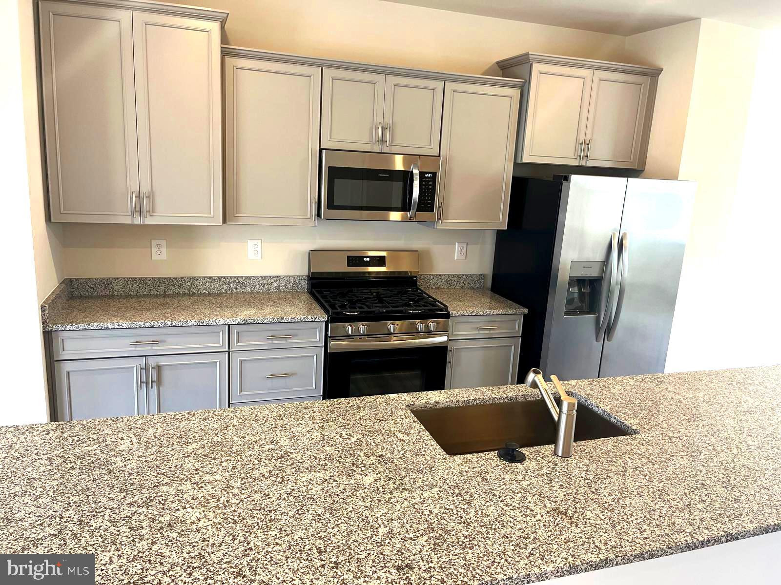 1813 Ritter Road Windsor Mill, MD 21244 - Photo 17 of 39