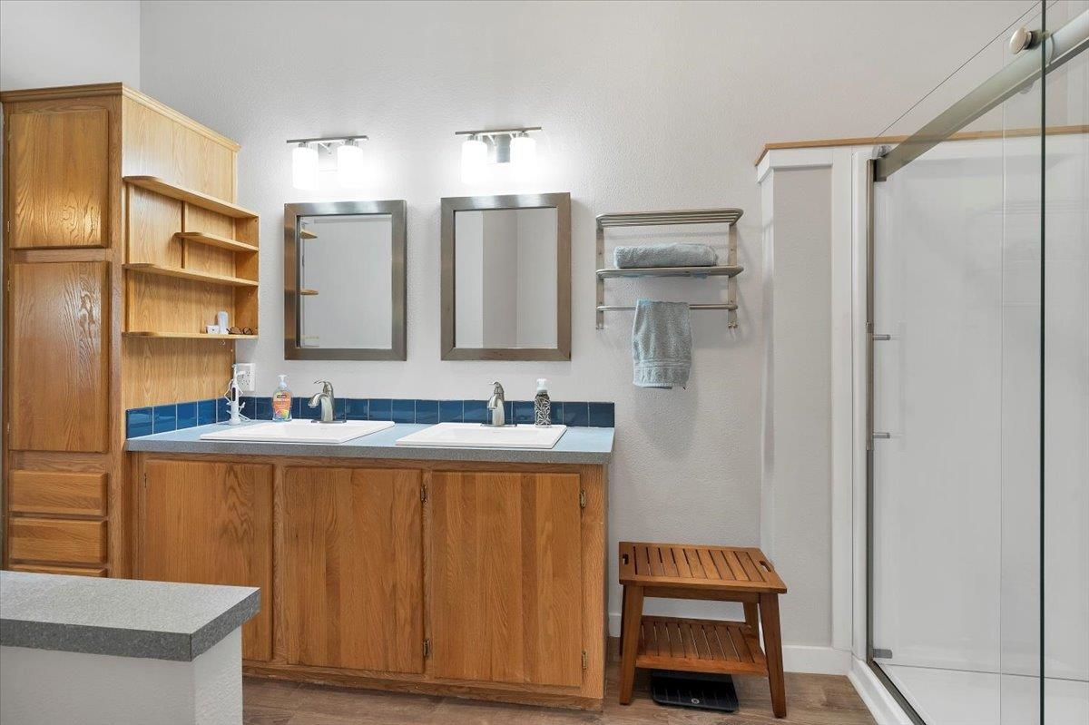 4645 Herrin Road Northeast Salem, OR 97305 - Photo 21 of 48 Gallery Image 21