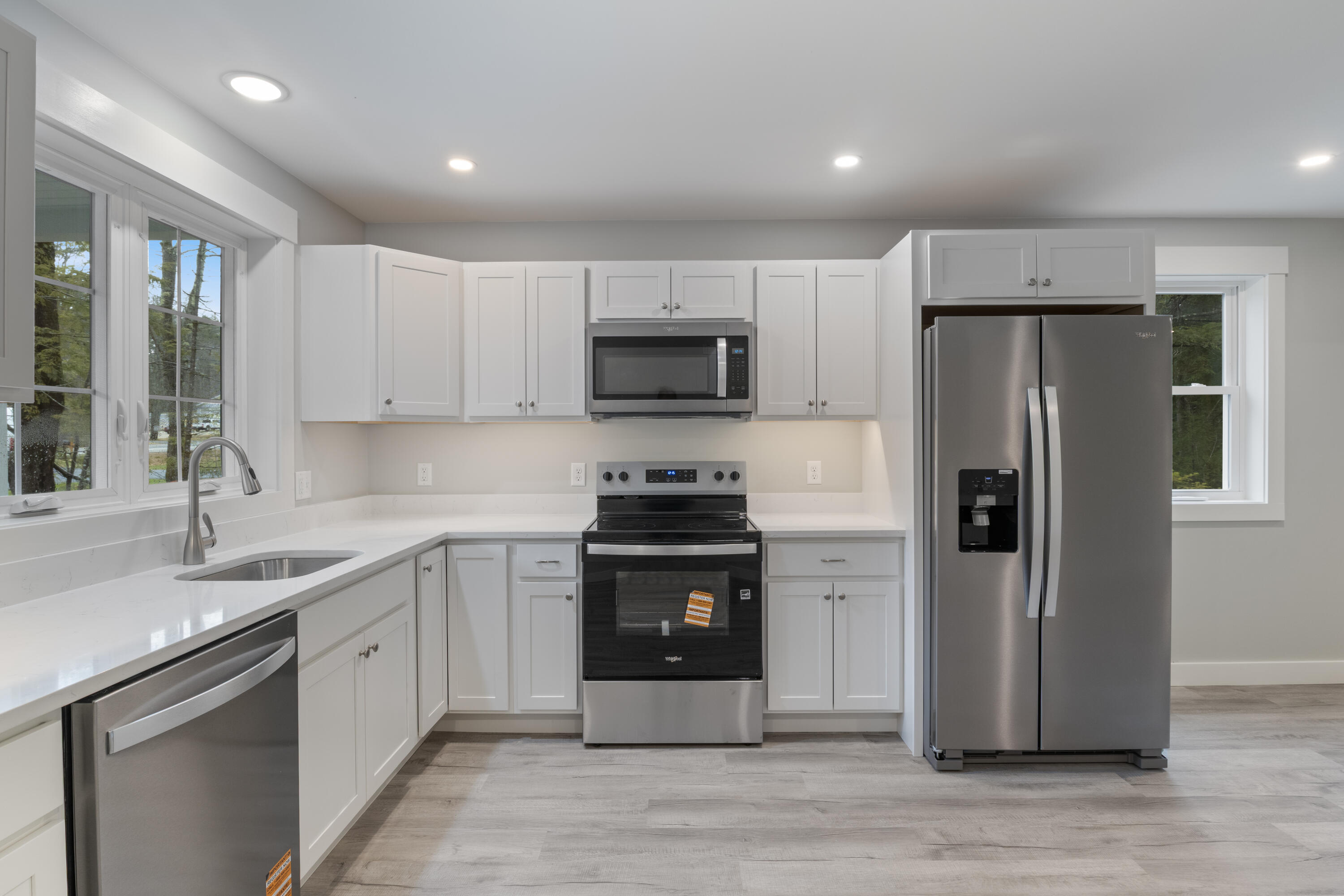 324 Ossipee Trail West, Unit 2 Standish, ME 04084 - Photo 6 of 24 322_Ossipee_Trail_W_03