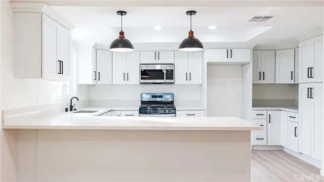 $559,000 | 9515 Juniper Street, Apple Valley, CA 92308