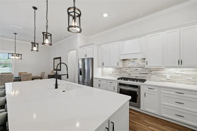 $1,249,000 | 18115 Littleton Place, Bradenton, FL 34202