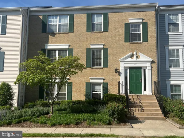 $375,000 | 103 Fort Evans Road Southeast, Unit F, Leesburg, VA 20175