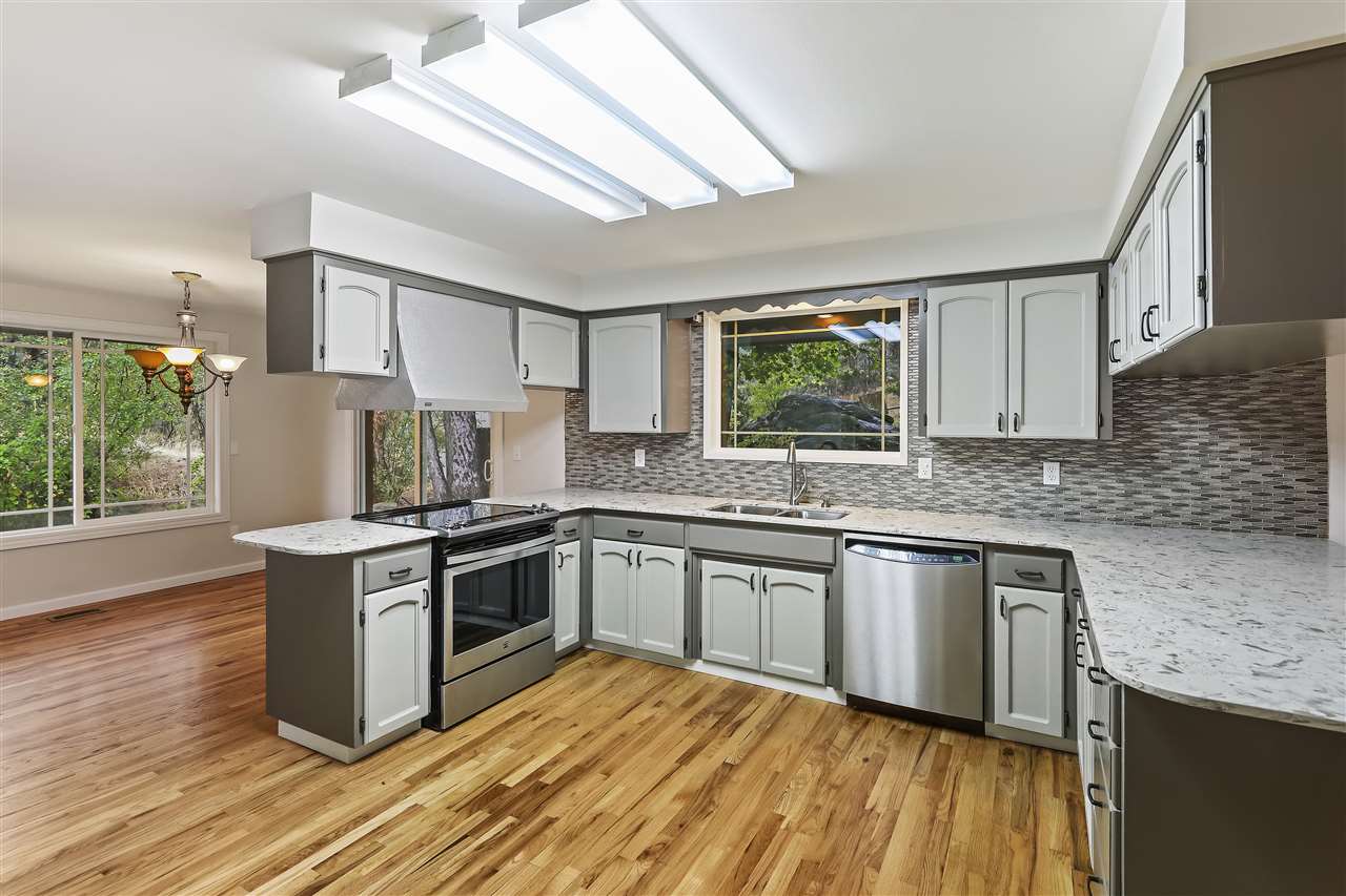 4415 North Center Road Spokane, WA 99212 - Photo 7 of 40 Gallery Image 7