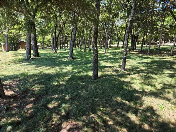 $125,000 | 69 East Sugar Lake Drive, Mound City, KS 66056