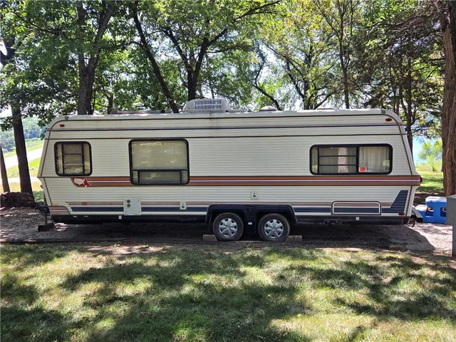 $128,000 | 69 East Sugar Lake Drive, Mound City, KS 66056