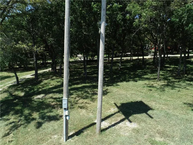 $128,000 | 69 East Sugar Lake Drive, Mound City, KS 66056