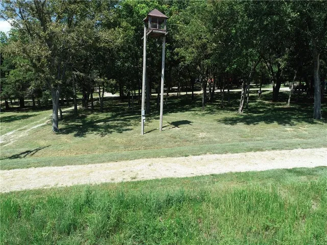 $128,000 | 69 East Sugar Lake Drive, Mound City, KS 66056