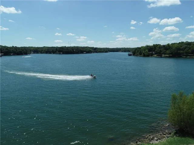 $128,000 | 69 East Sugar Lake Drive, Mound City, KS 66056